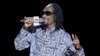 Snoop Dogg fait polémique en tirant sur un faux Trump dans un clip