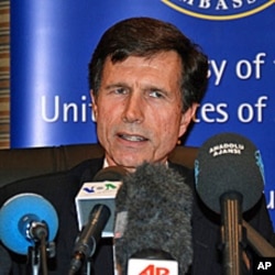 US Assistant Secretary of State Robert Blake at Bishkek news conference, 15 Apr 2010