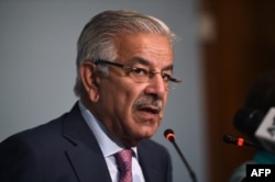 Pakistani Foreign Minister Khawaja Asif briefs the media at the end of a three-day conference in Islamabad, Pakistan, Sep. 7, 2017.