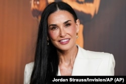 เดมี มัวร์ ผู้เข้าชิงรางวัลออสการ์สาขานักแสดงนำหญิงยอดเยี่ยมจากภาพยนตร์ The Substance