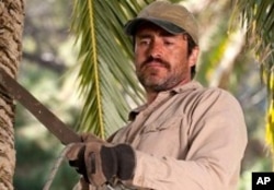 Demian Bichir as Carlos in "A Better Life"