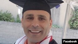 رضا (رابین ) شاهینی شهروند آمریکایی ایرانی تبار ساکن کالیفرنیا که ۱۱ ژوئیه در ایران دستگیر شده است.