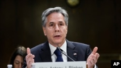 Menteri Luar Negeri AS Antony Blinken berbicara dalam pertemuan dengan Senat AS di Gedung Capitol, Washington, pada 31 Oktober 2023. (Foto: AP/J. Scott Applewhite)