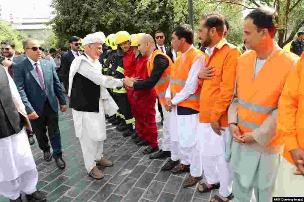 په ارګ کې د اختر لمانځنه