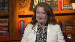 یک نگاه - گفت‌وگو با رگان دورکین
