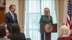 آمریکا از لنز دوربین - لبخند دیدنی وزیر جنگ و همسرش