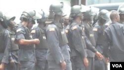 Liberian riot police (courtesy: Liberia's FrontPage Africa).