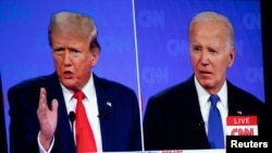 Kandidat Presiden AS Joe Biden dan Donald Trump berselisih mengenai kebijakan imigrasi dalam debat perdana Pilpres 2024, 27 Juni 2024 lalu.