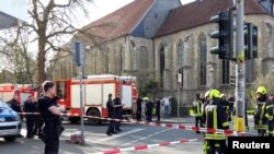 Polisi nchini Ujerumani walizingira eneo la tukio la basi dogo lililowaparamia watu waliokuwa wanatembea kwa miguu.