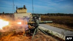 Військові США застосовують ракету з трубним пуском і оптичним наведенням TOW. Архівне фото Міністерства оборони США. Фото: Justin Wright / Міноборони США / AFP 
