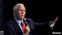 ARCHIVO - El exvicepresidente de EEUU Mike Pence se dirige a la Cumbre de Ideas 2023 del Instituto Nacional de Revisión en Washington, en marzo de 2023