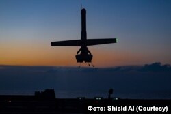 Дрони V-BAT американської компанії Shield AI в червні потрапили на поле бою в Україну для випробувань в умовах війни.