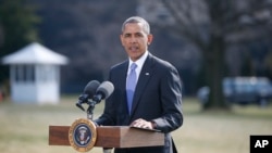 Presiden Barack Obama memberikan pernyataan penerapan sanksi ekonomi untuk memprotes aneksasi Rusia atas semenanjung Krimea di halaman Gedung Putih, Washington DC (20/3).