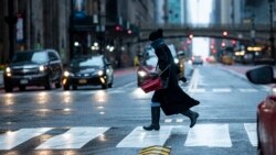 SAD imaju najveći broj smrtnih slučajeva i najveći broj zaraženih koronavirusom u svetu.