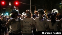 ARCHIVO - Protesta contra la desigualdad racial en Portland, Oregón. 