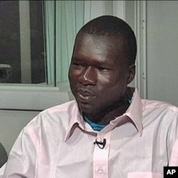 University of Maine student Aruna Kenyi set up a fresh drinking water program in his native South Sudan village and hopes to follow up with a free school lunch program.