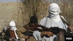 Para anggota kelompok militan Taliban.