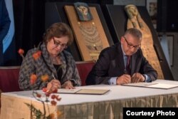 ICE Director Sarah Saldaña & Ambassador Yasser Reda during a repatriation ceremony at the Egyptian Embassy, Dec. 1, 2016. (Courtesy: U.S. Immigration and Custom Enforcement)