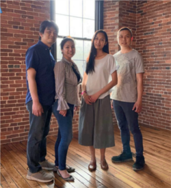 Para pemilik “BosTempeh”. (Foto: VOA Indonesia)