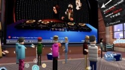 Історія артистки, яка стала справжньою зіркою у світі віртуальної реальності. Відео