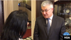 O'zbekiston Iqtisodiyot va sanoat vazirining birinchi o'rinbosari Ravshan Gulyamov Vashingtonda "Amerika Ovozi" bilan suhbatda, 10-iyun, 2019