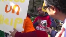 'คนไทยหรือเปล่า?' วีโอเอ หาคำตอบคุยกับม็อบเรียกร้องปชต.ไทยในนิวยอร์ก