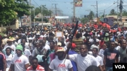 Anti-corruption protesters fill the streets of Port-au-Prince, Haiti, June 9, 2019. (M. Vilme/VOA Creole)