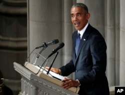 Барак Обама виголошує надгробну промову