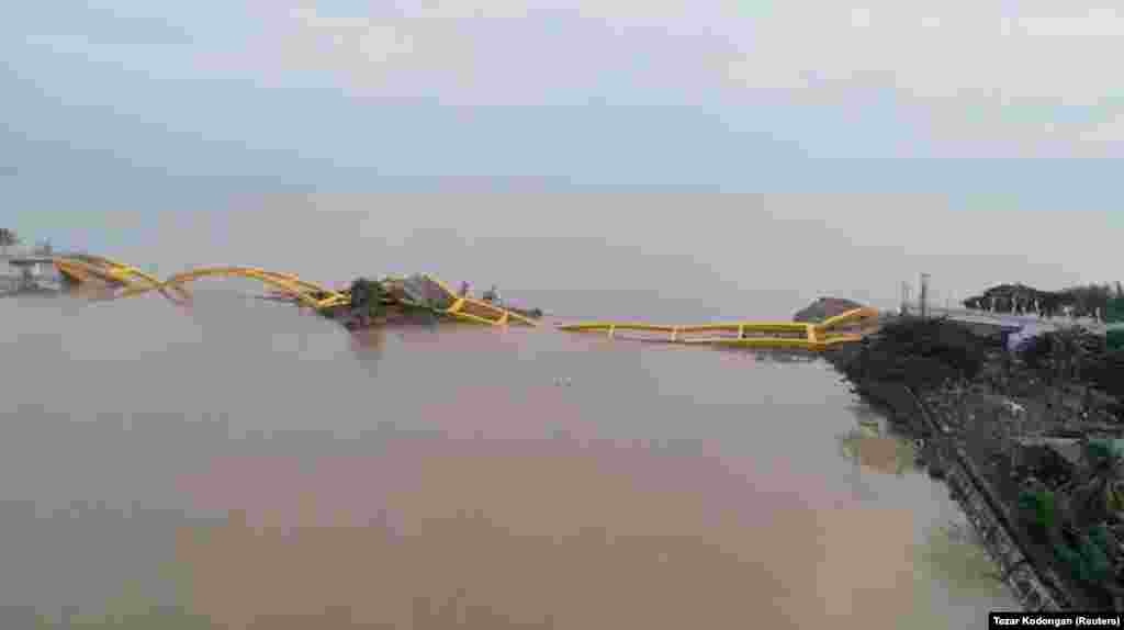 The damage after an earthquake is seen in Palu, Sulawesi Province, Indonesia, Sept. 29, 2018.