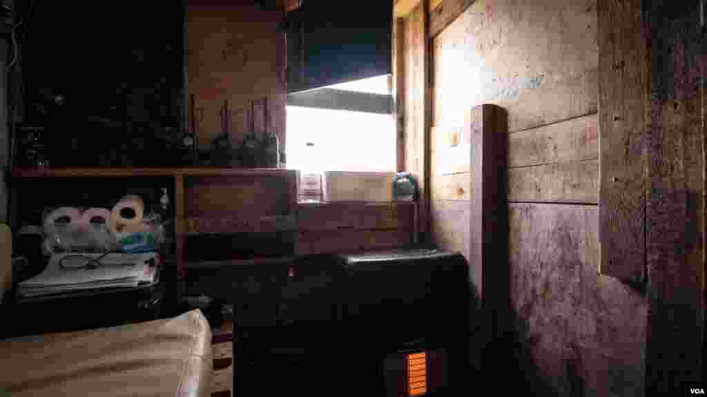 Inside the hut on Lesvos, Greece, where vigil is kept for migrants from Turkey. The volunteers and NGOs involved has telescopes and night vision binoculars. (J. Owens / VOA)