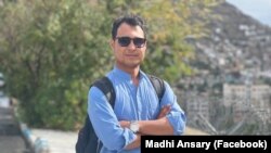 د خبریالانو نړیوال فدراسیون ویلي چې مهدی انصاري د طالبانو د استخباراتو د عمومي ریاست د کارکوونکو له خوا د کابل ښار په لودیخه خوا کې د دشت برچي په سیمه کې د تیر ۲۰۲۴ کال د اکتوبر په پنځم نیول شوی وو. 