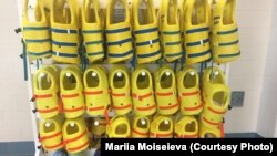 Дитячі жилети для плавання в водномі центрі Вілсона