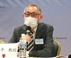 台湾师范大学政治学研究所教授范世平（美国之音 陈筠摄）