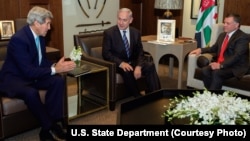 U.S. Secretary of State John Kerry, from left, meets with Israeli Prime Minister Benjamin Netanyahu and Jordan's King Abdullah in Amman, Jordan, Nov. 13, 2014.