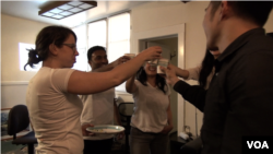 A champagne celebration marked the first $500 in revenue at Cloud of Goods, a website that links San Francisco-area residents to tourists who need to rent household items that were too bulky to bring on their journey. (M. O'Sullivan/VOA)