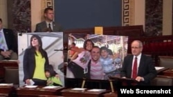 سناتور جیم ریش در جلسه سنا برای رای گیری درباره طرح لزوم آزادی شهروندان آمریکایی زندانی در ایران