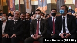 ARHIVA - Zdravko Krivokapić, Aleksa Bečić i Aleksandar Vučić (s leva) na sahrani mitropolita Amfilohija (Foto: RFE/RL/Savo Prelević)