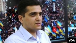 Politoloq Elxan Şahinoğlu