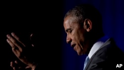 President Barack Obama speaks during the awards dinner for Syracuse University’s Toner Prize for Excellence in Political Reporting at Andrew W. Mellon Auditorium, in Washington, Monday, March 28, 2016.