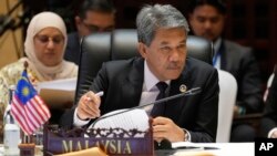 Bộ trưởng Ngoại giao Malaysia Mohamad Hasan.