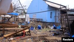 نمای بیرونی از کلیسای فرقهٔ پنتیکاستی در شرق کانگو که روز یکشنبه هدف بم‌گذاری تندروان اسلامگرا قرار گرفت