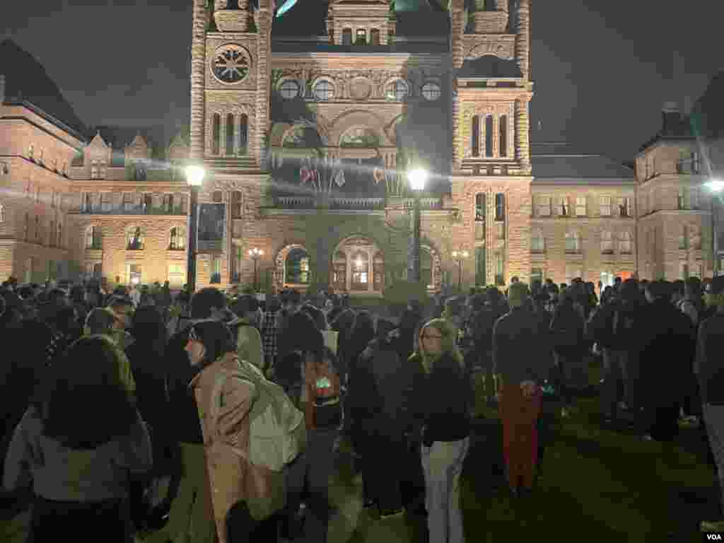 تجمع ۶ اکتبر مقابل دانشگاه تورنتو در همبستگی با مردم معترض داخل کشور