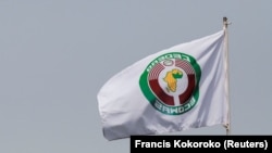 Arquivo: Bandeira da CEDEAO 