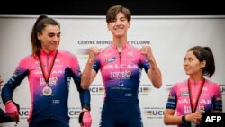 دختران ورزشکار افغان در مسابقات بایسکل‌رانی سوییس (تصویر از آرشیف صدای امریکا)‌