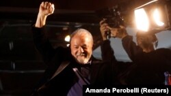 "On m'avait enterré vivant!", a lancé l'icône inoxydable de la gauche, qui a comparé sa victoire à une "résurrection".