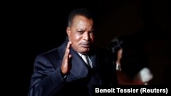 Le président de la République du Congo, Denis Sassou Nguesso, au musée d'Orsay, à la veille de la cérémonie de commémoration du jour de l'Armistice, 100 ans après la fin de la Première Guerre mondiale, à Paris, France, le 10 novembre 2018. 