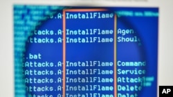 Amnesty International pada Senin (16/12) mengungkapkan bahwa pejabat Serbia telah menginstal perangkat lunak spionase buatan lokal pada ponsel puluhan jurnalis dan aktivis. (Foto: Courtesy/Sebastian Widmann/dapd)