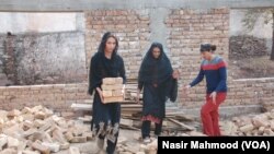 په نرښځیانو کې داسې هم شته چې دیني زده کړې لري، همدوی به نورو ته تعلیم ورکوي