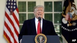 លោក​ប្រធានាធិបតី ដូណាល់ ត្រាំ ថ្លែង​នៅ​ក្នុង​សេតវិមាន រដ្ឋធានី​វ៉ាស៊ីនតោន កាលពី​ថ្ងៃទី២៥ ខែមករា ឆ្នាំ២០១៩។