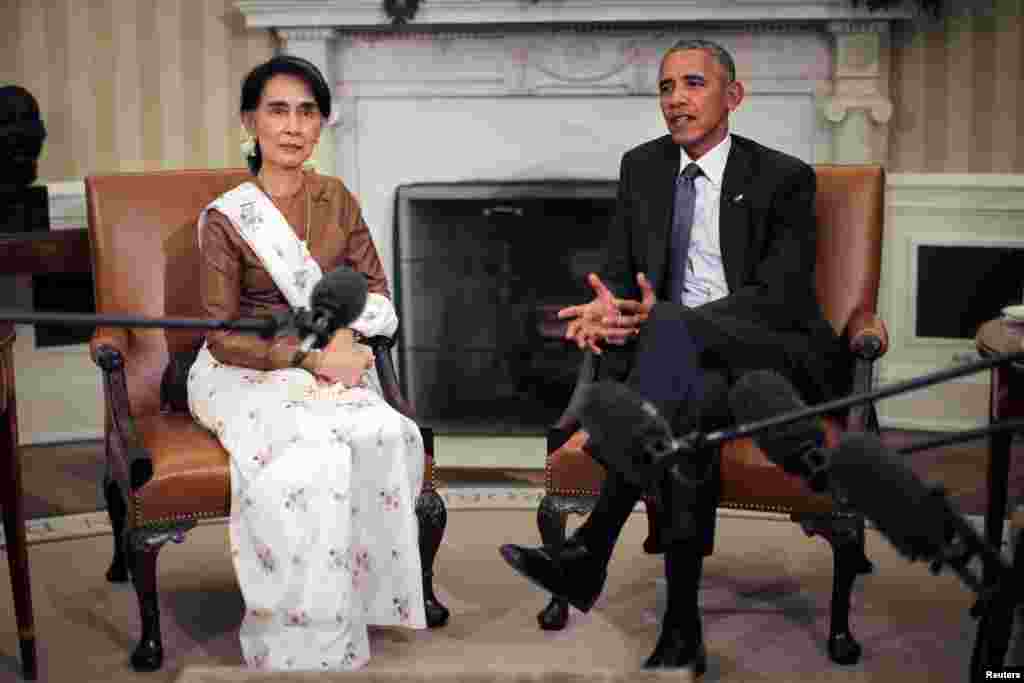 U.S. President Barack Obama talks to the media as he meets with Myanmar's State Counsellor Aung San Suu Kyi at the Oval Office of the White House in Washington, D.C., Sept. 14, 2016.